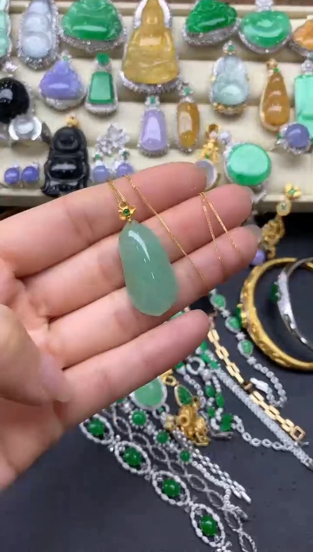 【闪购商品】翡翠颈饰18K金镶嵌232-中国好珍宝