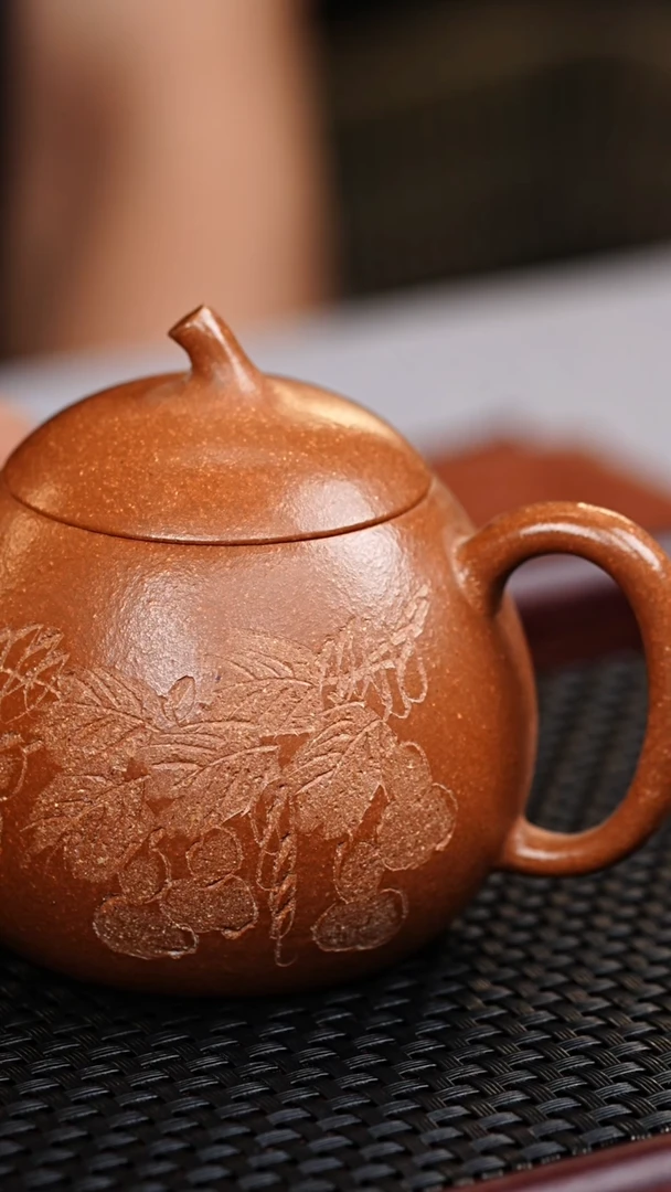紫砂茶宠宜兴原矿紫砂作品  梅花茄瓜