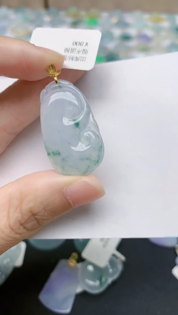 翡翠18K金镶嵌颈饰天然缅甸A货翡翠
