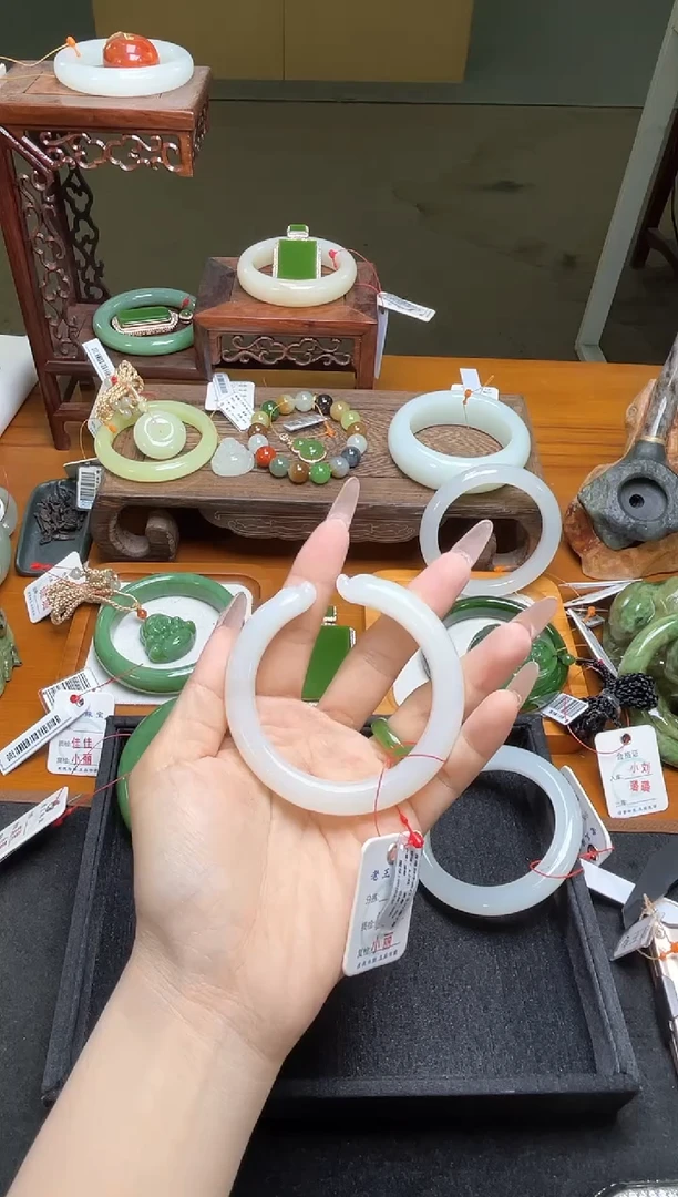 未镶嵌手镯和田玉青海野牛沟白玉 57圈