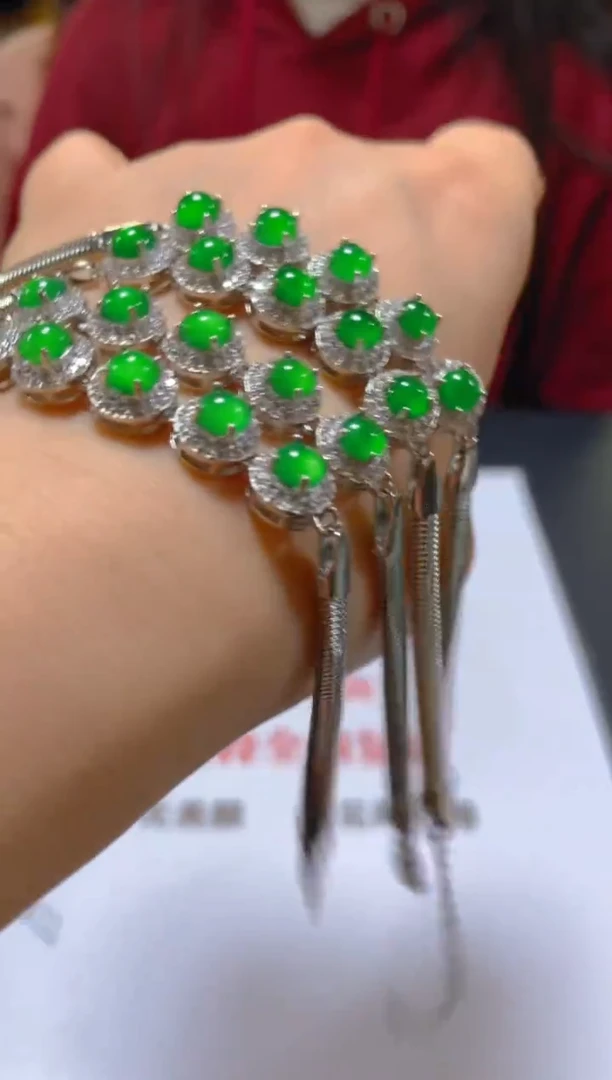 未镶嵌手链翡翠多样性发一