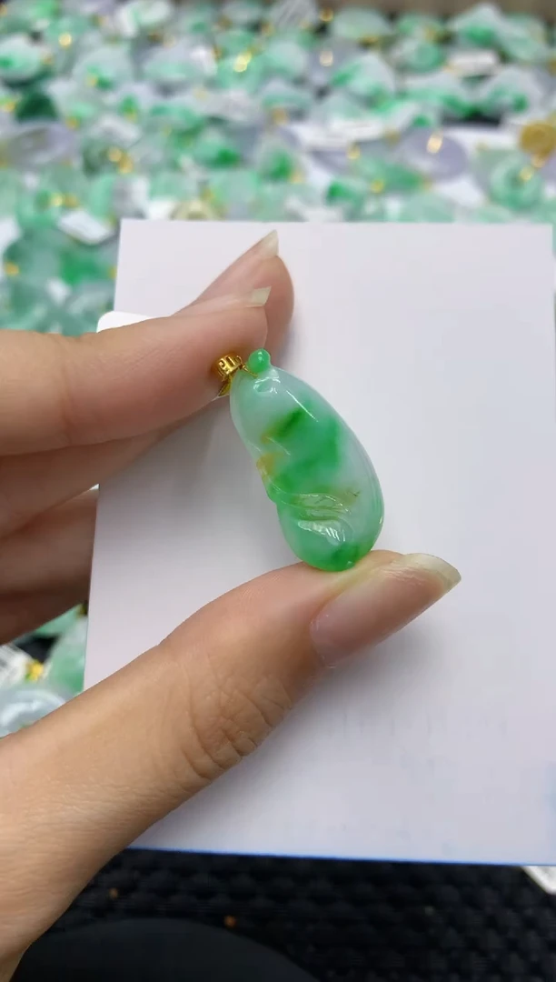 翡翠18K金镶嵌颈饰76724922183224