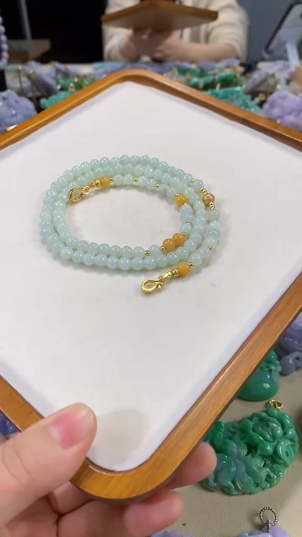 颈饰未镶嵌翡翠项链