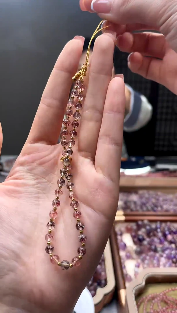 未镶嵌车挂水晶【迎迎甄选】超七金草莓手机挂   多样性发一