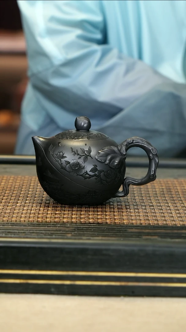 29《圣思桃壶》石黄