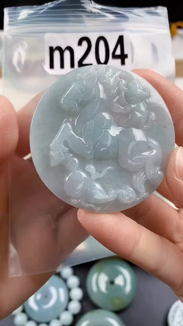 颈饰未镶嵌翡翠天然翡翠吊坠挂件