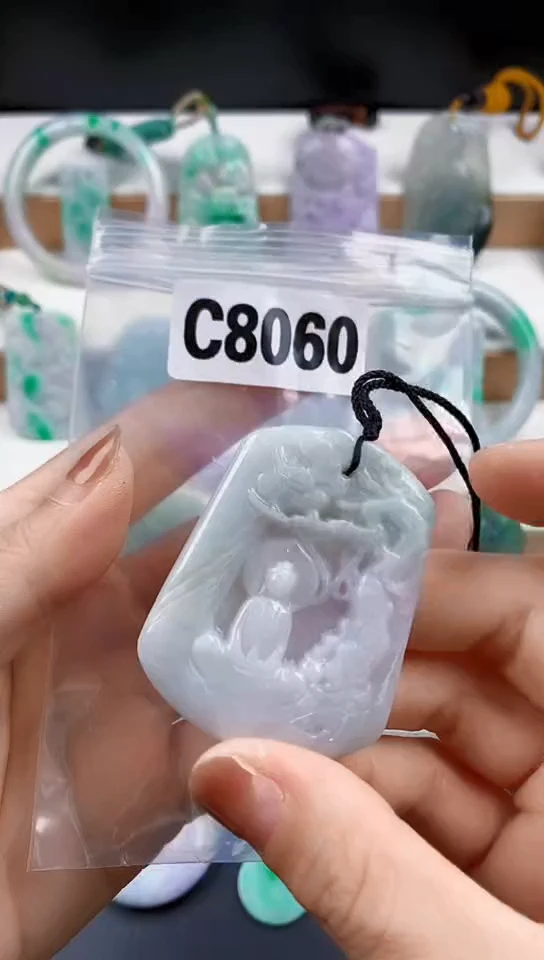 颈饰未镶嵌翡翠天然翡翠吊坠挂件