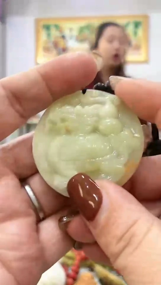 未镶嵌岫玉挂件