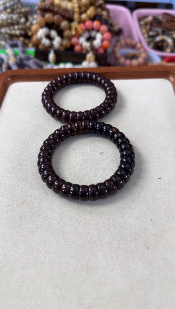 白玉菩提手串13黑皮紫金鼠碗肠