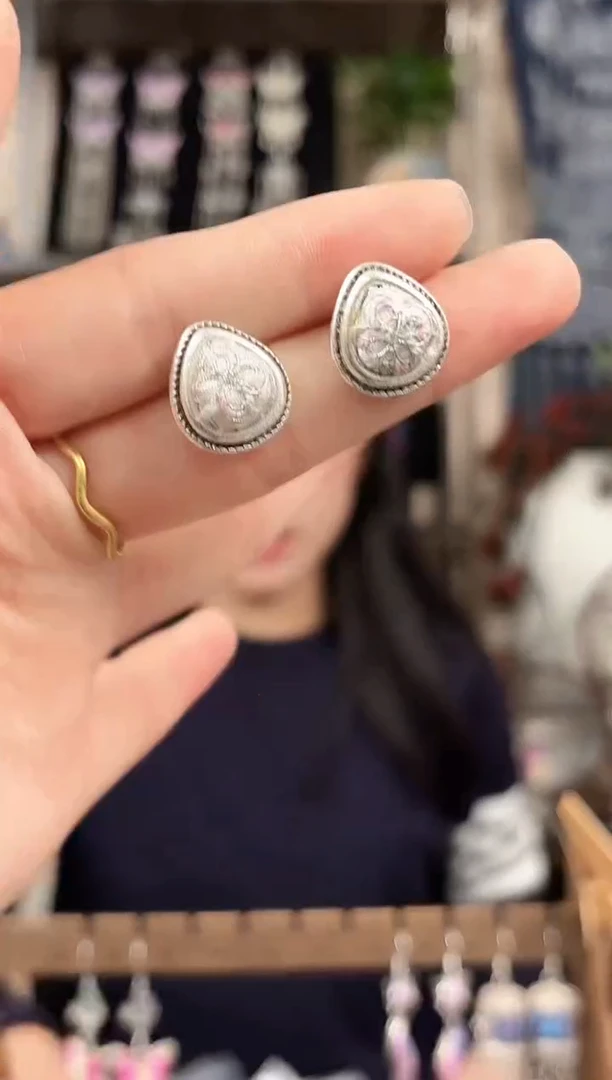 织绣民族风非遗老绣饰品542