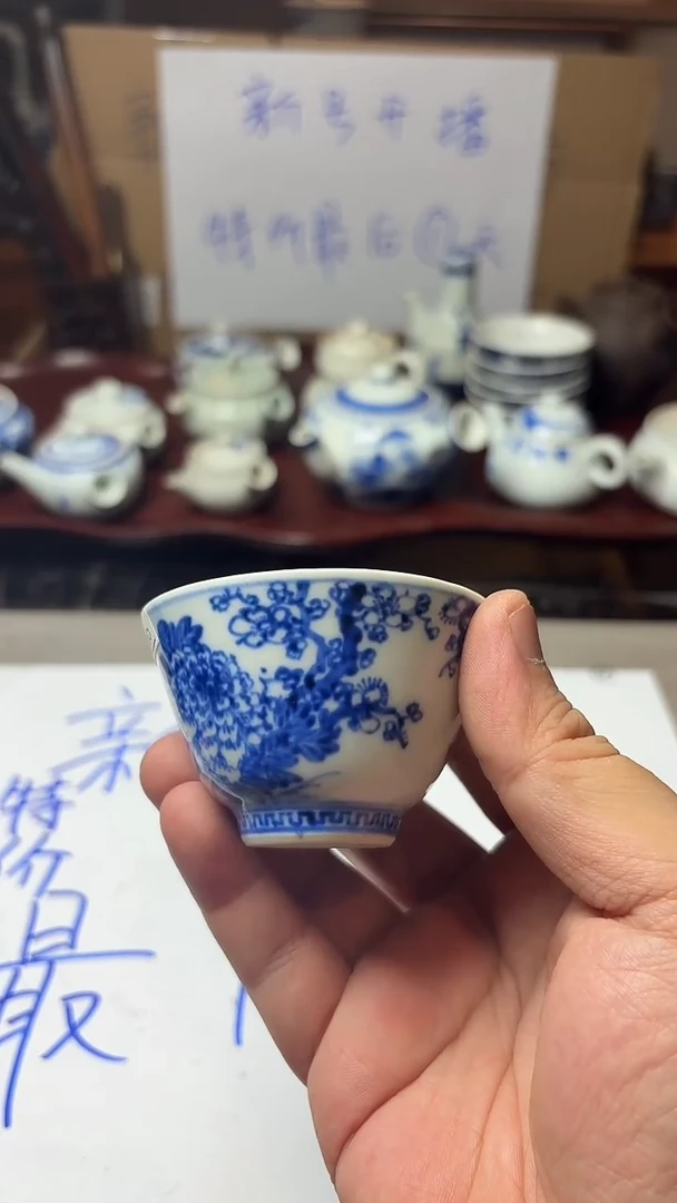 谢谢老板，回流产品有磨损正常，谨慎买！