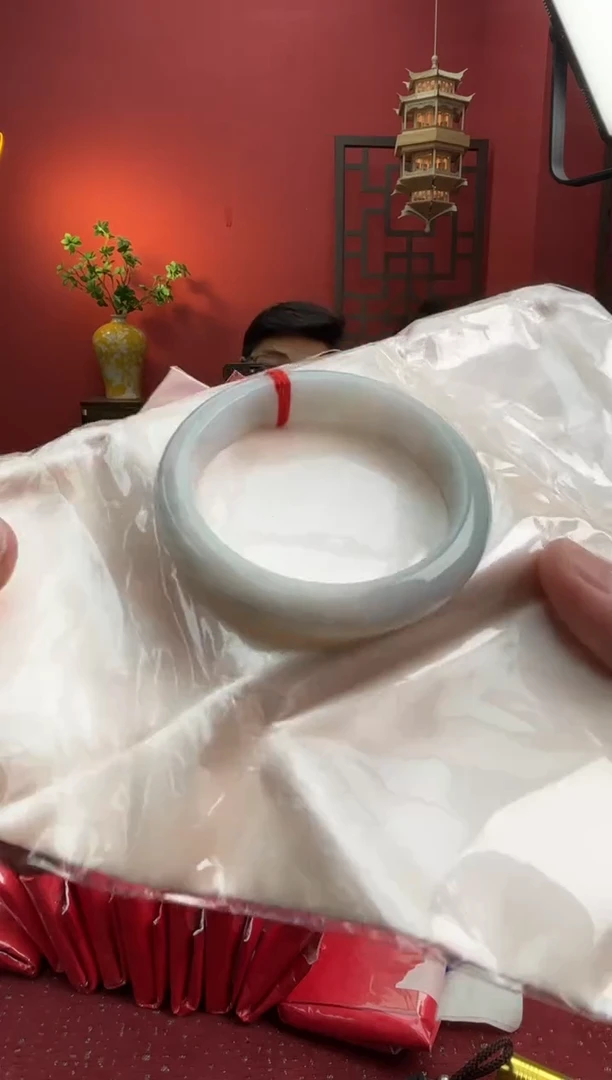 未镶嵌手镯翡翠翡翠手镯2