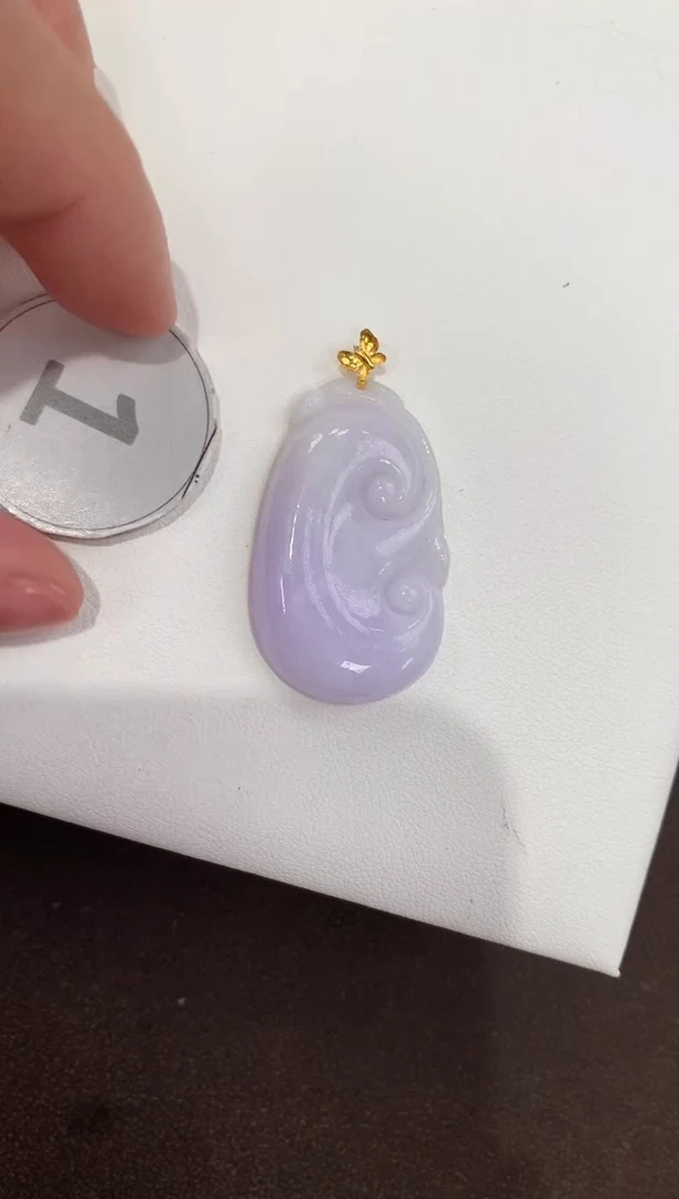 颈饰18K金镶嵌翡翠天然缅甸a货翡翠