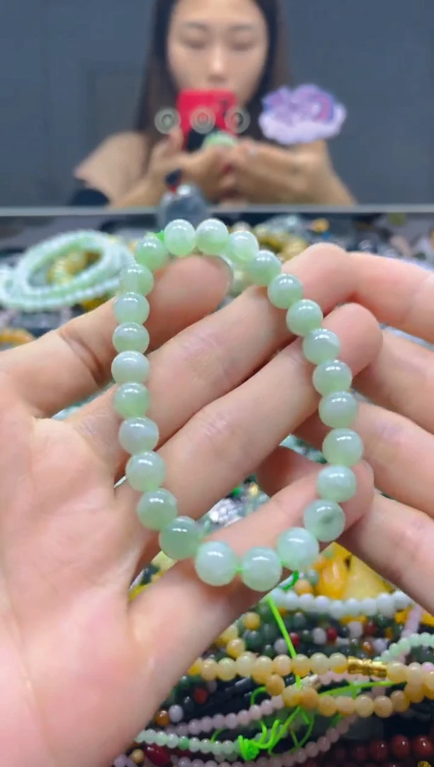 颈饰未镶嵌翡翠7MM/H/翡翠A货，一件也是批发价