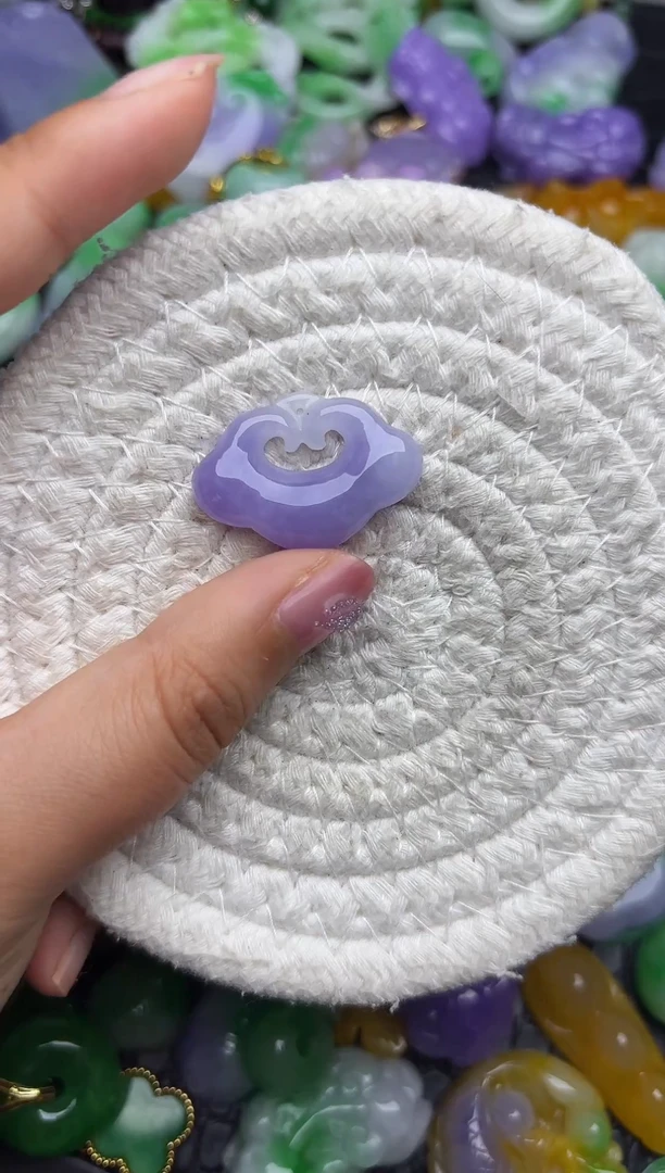 颈饰未镶嵌翡翠缅甸翡翠吊坠