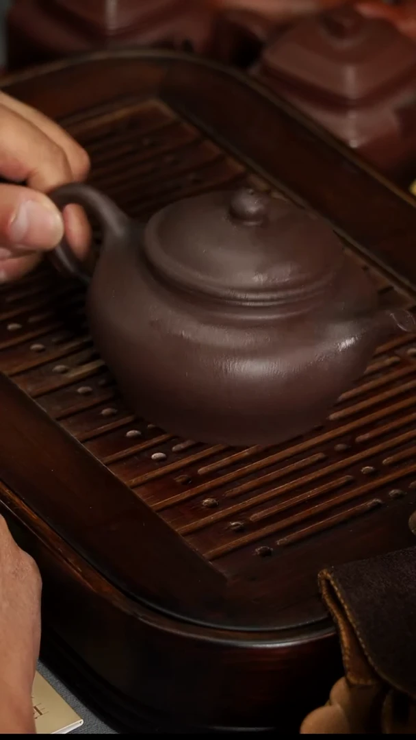 茶壶紫砂宜兴紫砂紫泥笠帽250毫升