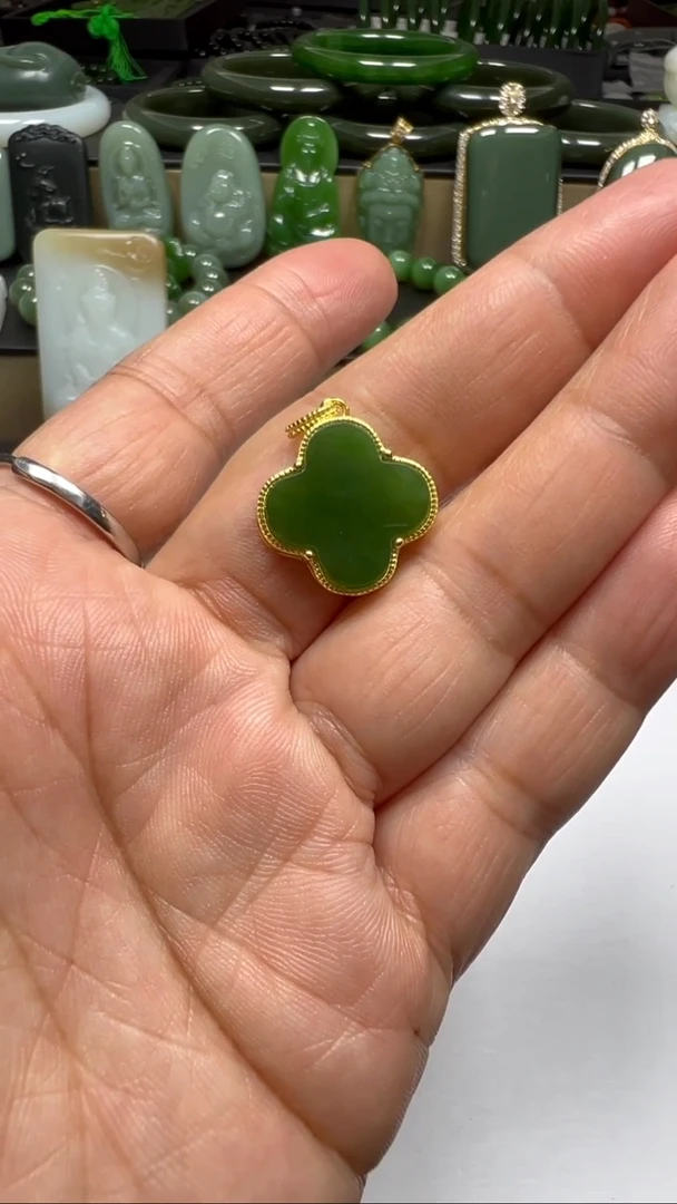 颈饰未镶嵌和田玉【老马】和田玉碧玉四叶草17mm（多样发一）