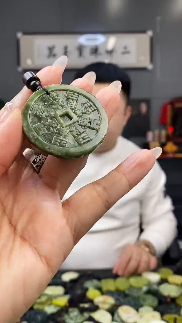 未镶嵌蛇纹石玉颈饰天然岫玉（多样性发其中之一）