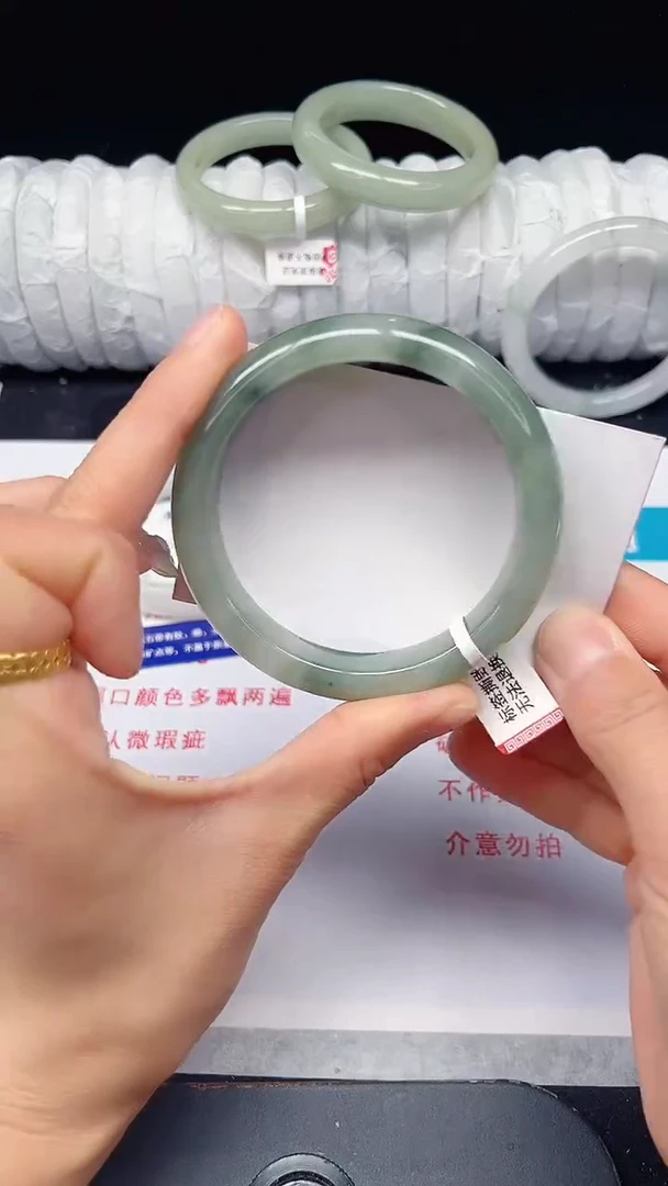 未镶嵌手镯石英质玉153-58/59