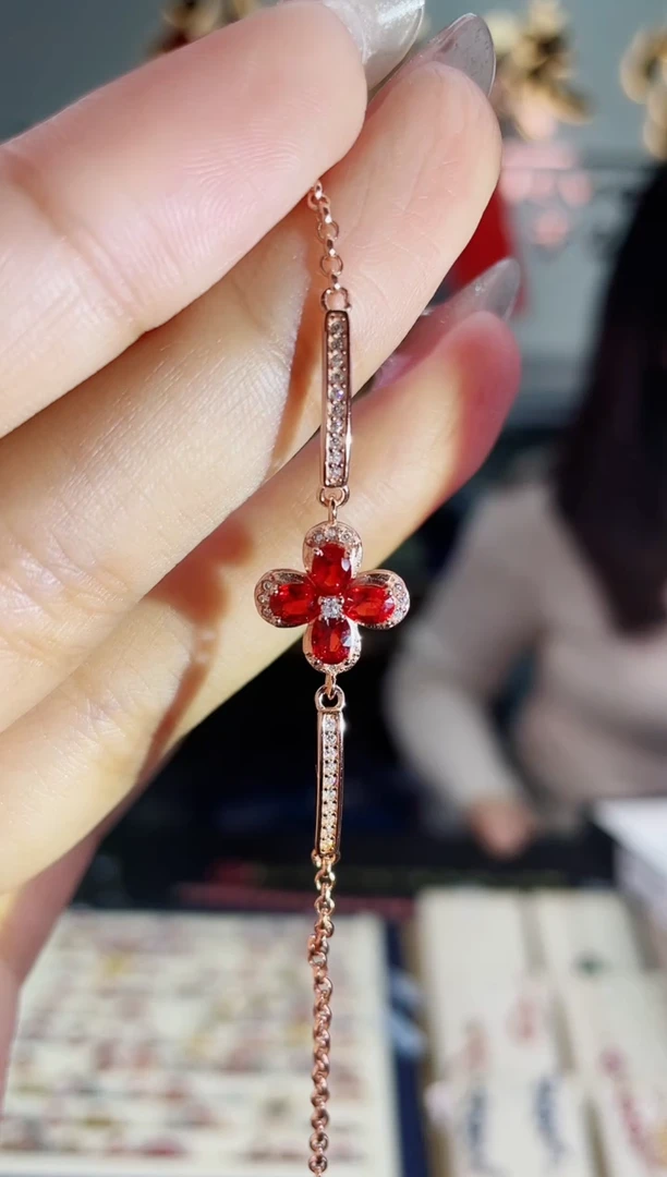 【闪购商品】彩色蓝宝石手链银S925镶嵌手链