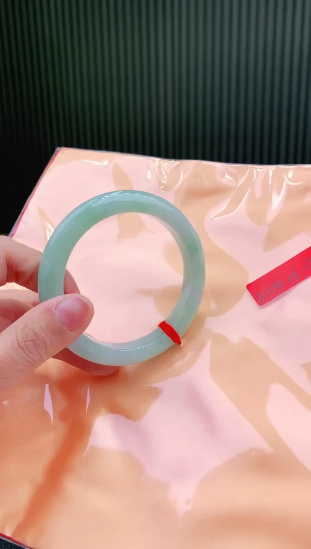 未镶嵌手镯翡翠56