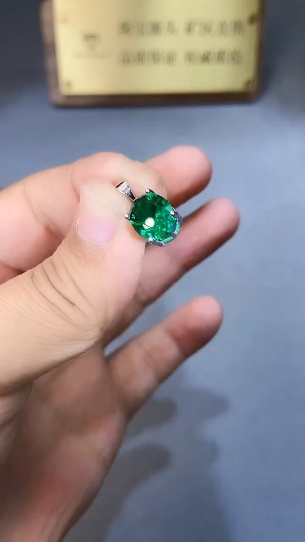 【闪购商品】透辉石吊坠银S925镶嵌354