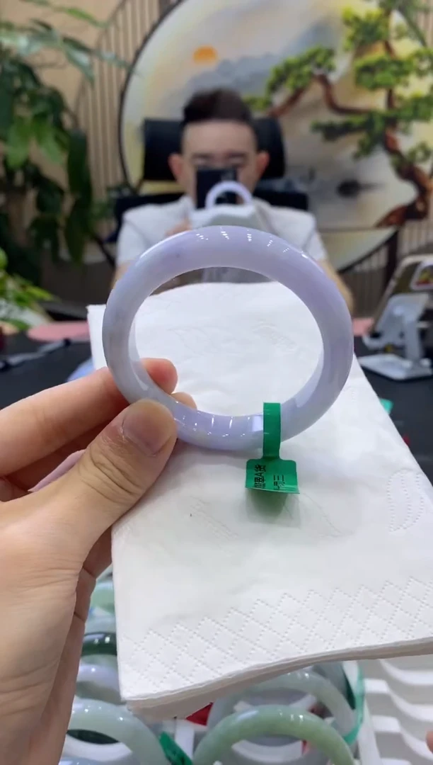 翡翠手镯未镶嵌173