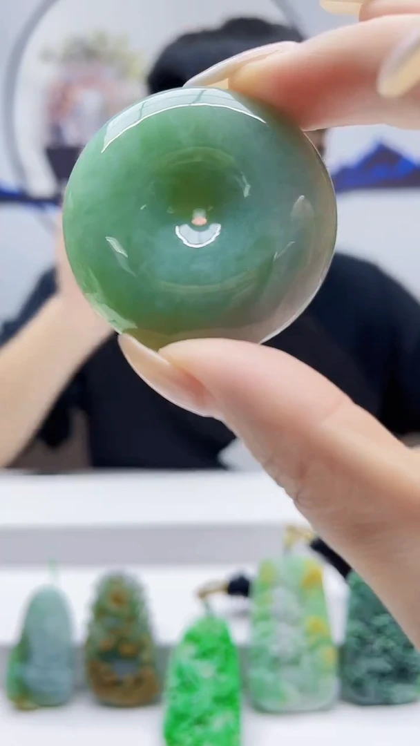 未镶嵌定制翡翠毛货挂件10