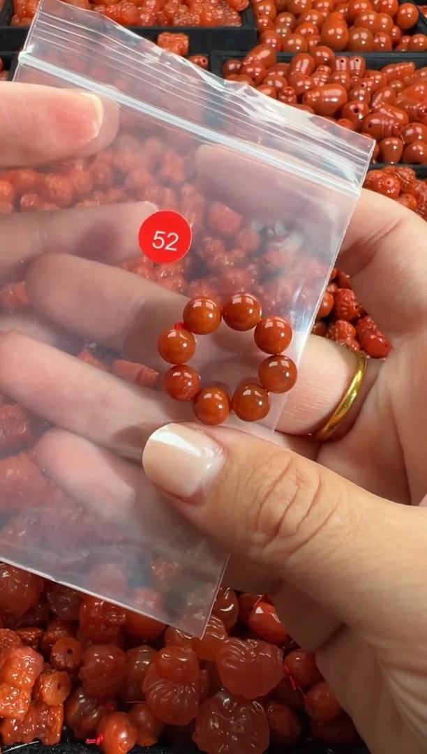 颈饰未镶嵌南红玛瑙1