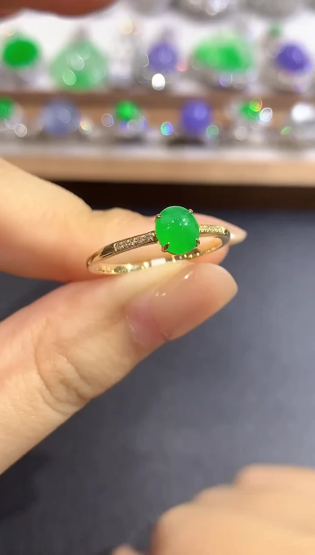 颈饰18K金镶嵌翡翠26-戒指