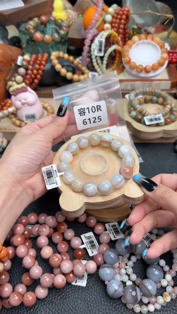 【闪购商品】石英质玉手链未镶嵌10R6125