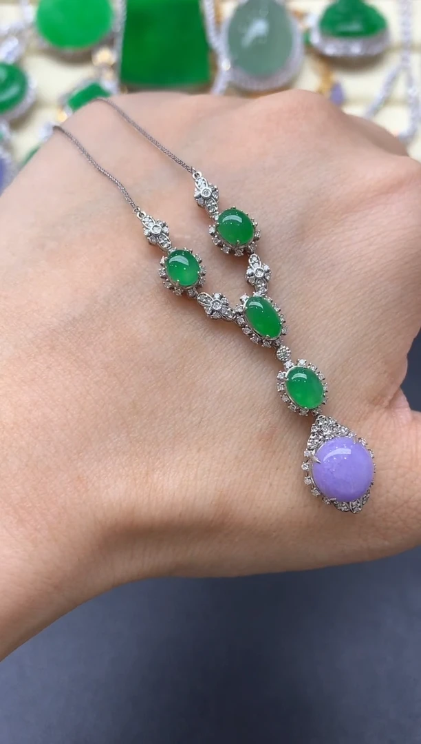 颈饰18K金镶嵌翡翠358-中国好珍宝