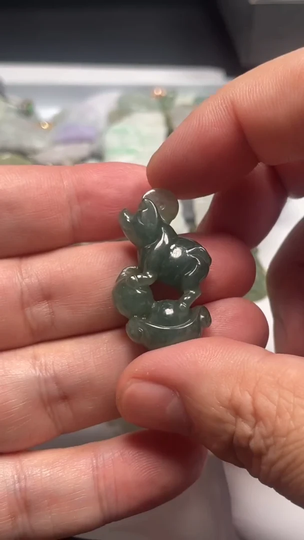 颈饰未镶嵌翡翠天然翡翠A貨