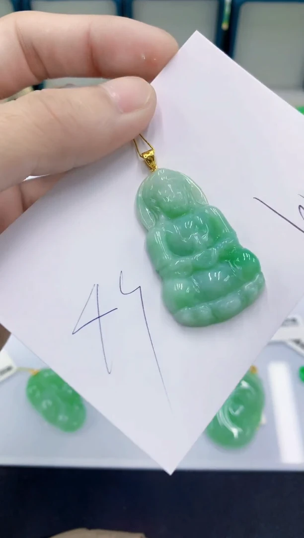 颈饰未镶嵌翡翠翡翠