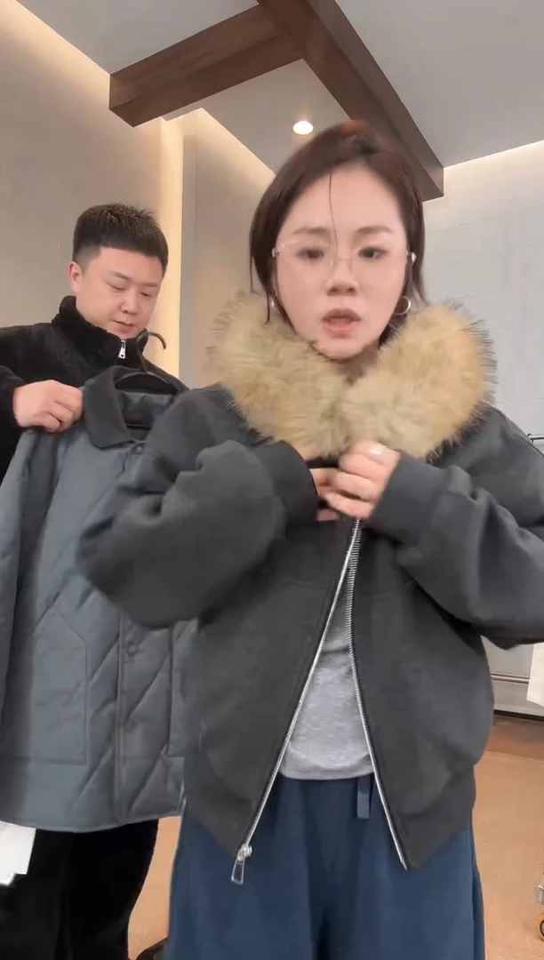 l****eXUZIYU.小个子定制外套