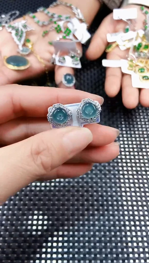 【闪购商品】翡翠耳饰未镶嵌111111111