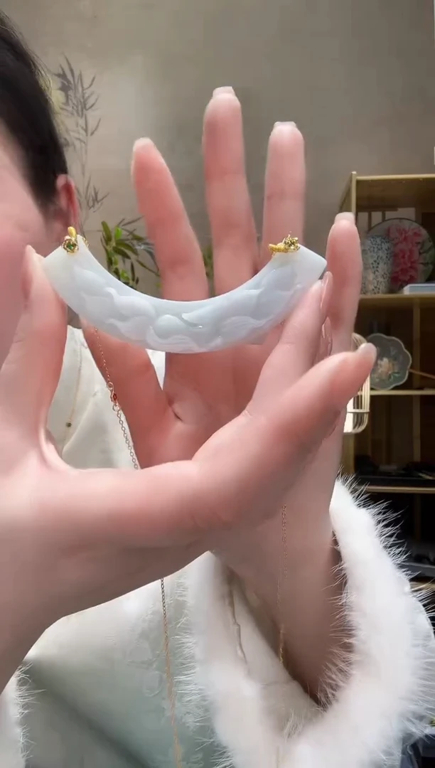 【闪购商品】翡翠颈饰未镶嵌吊坠