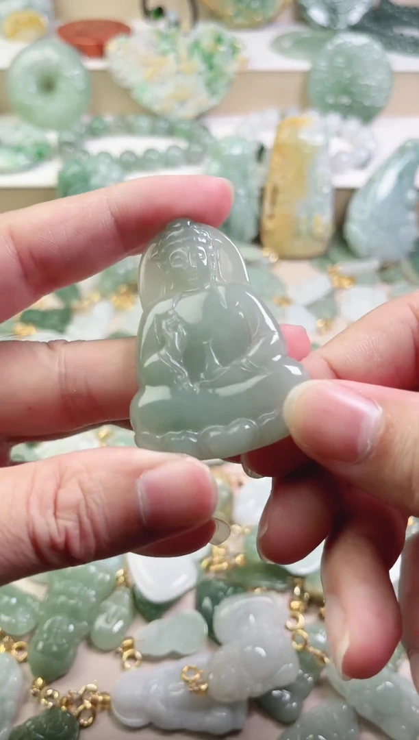 翡翠未镶嵌颈饰151