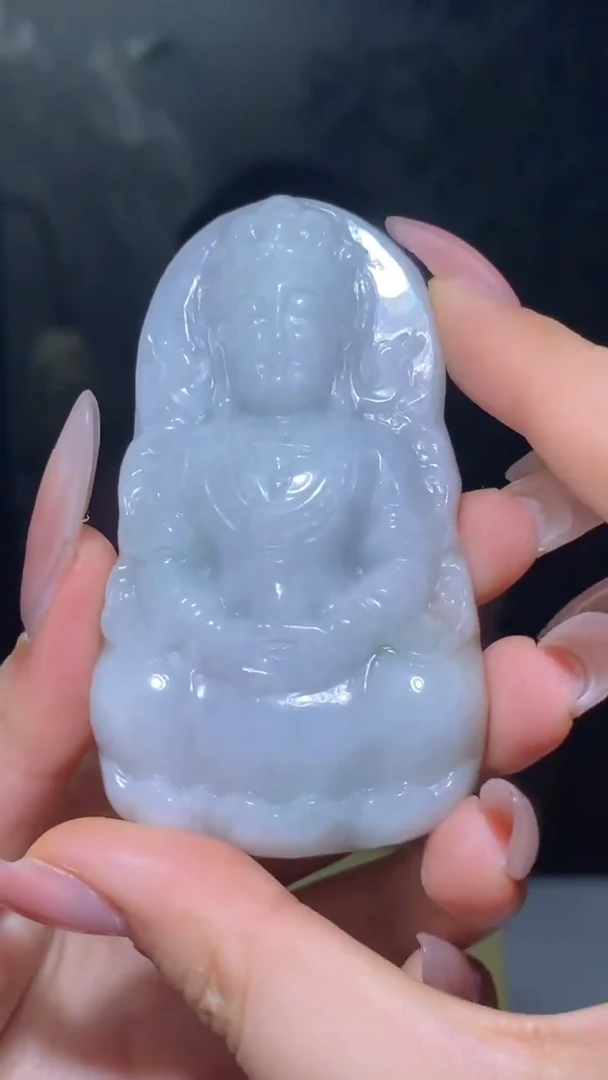 翡翠未镶嵌颈饰观音