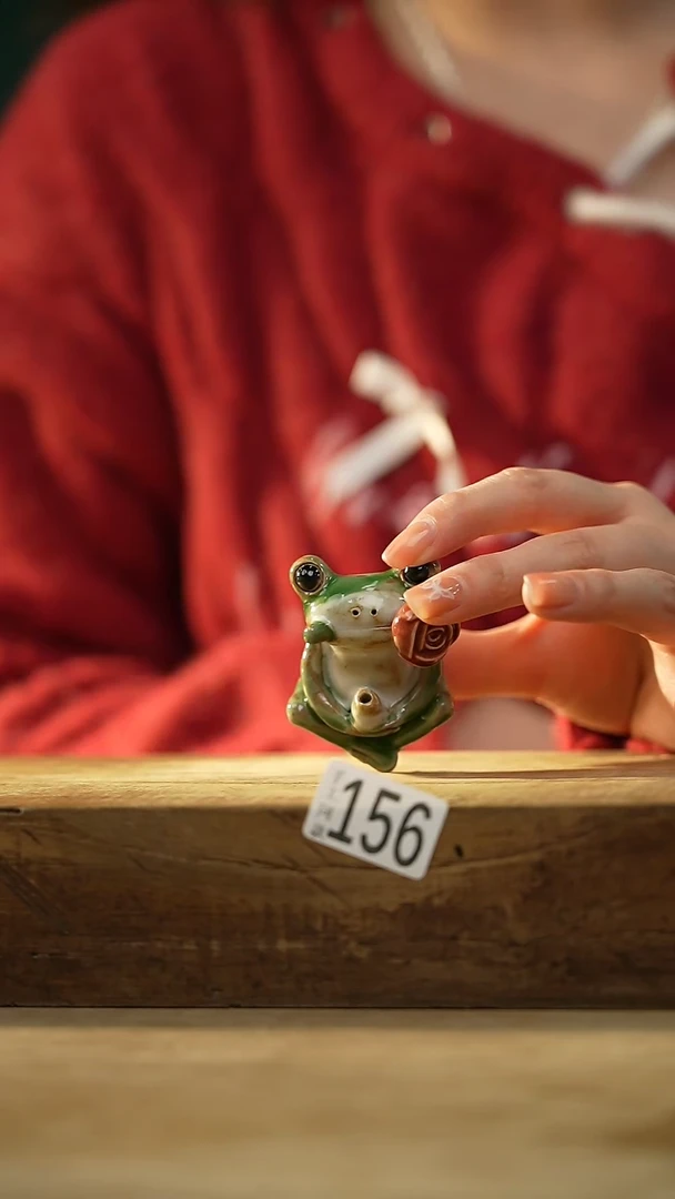 【闪购商品】瓷片设计师手作款 青蛙王子香插摆件