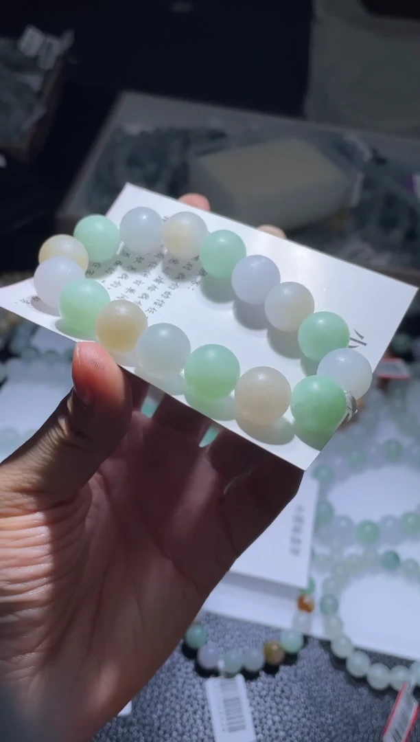 未镶嵌定制翡翠翡翠手串