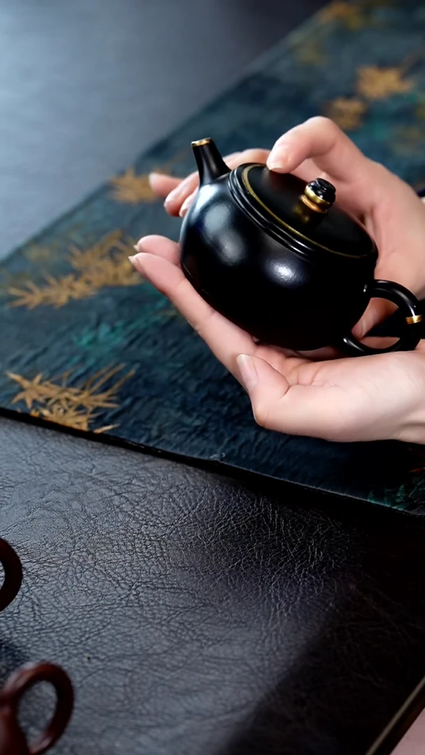 茶壶紫砂13宜兴紫砂壶惊喜