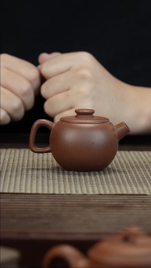 茶壶紫砂底槽清巨轮珠半手工100CC