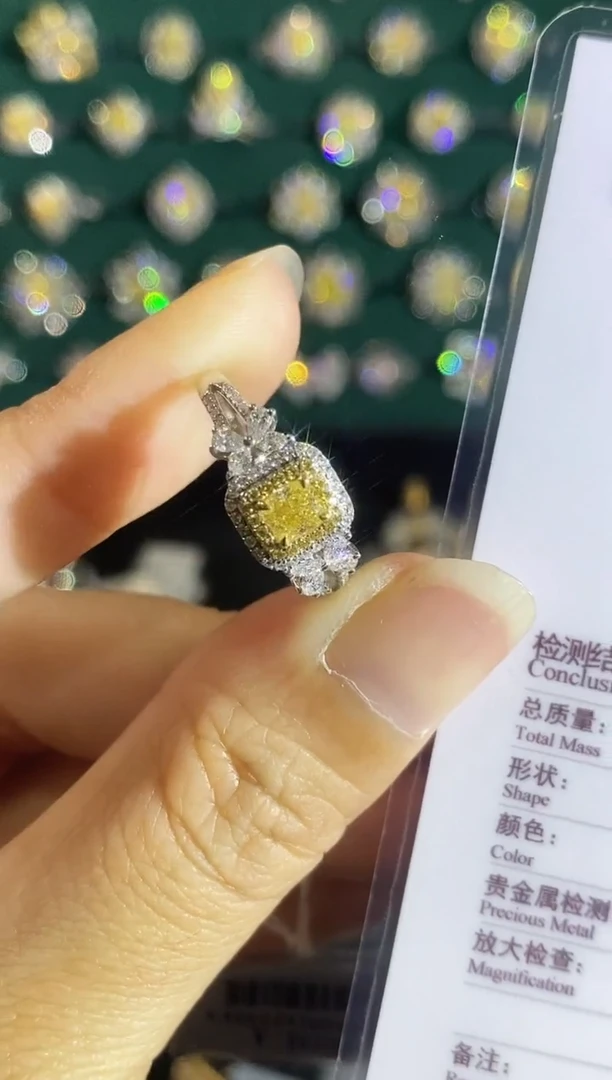 18K金镶嵌戒指钻石027
