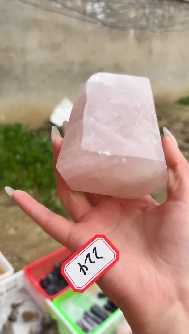 【闪购商品】摆件未镶嵌水晶粉水晶 224