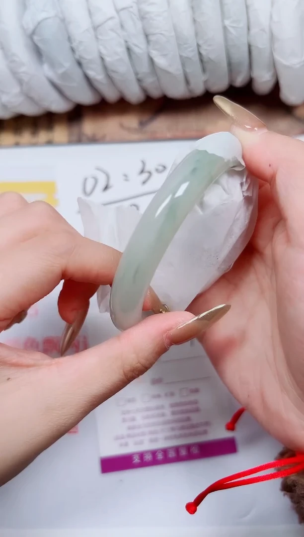 【闪购商品】石英质玉手镯未镶嵌K419-58.3