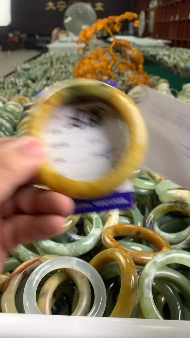 未镶嵌蛇纹石玉手镯2868