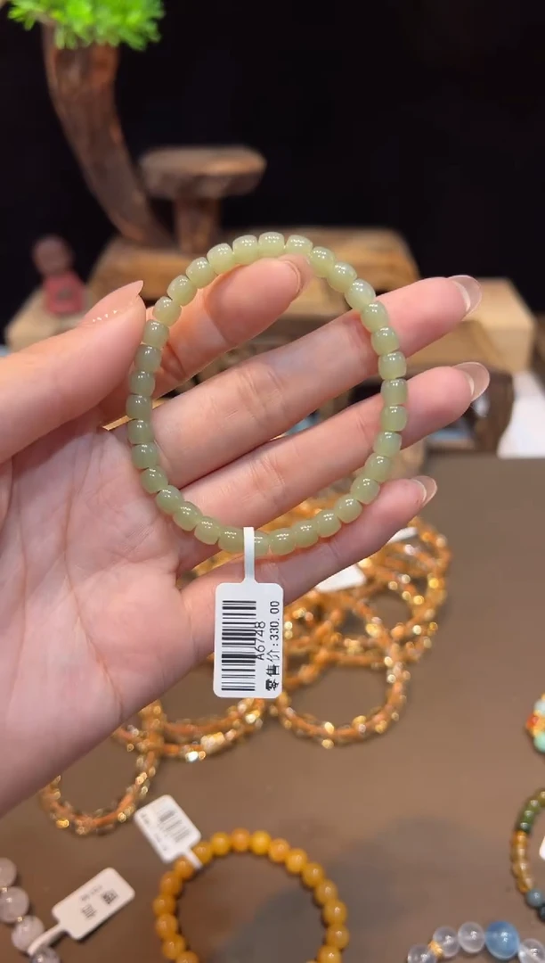 手饰和田玉未镶嵌手饰@@手饰@@A6748