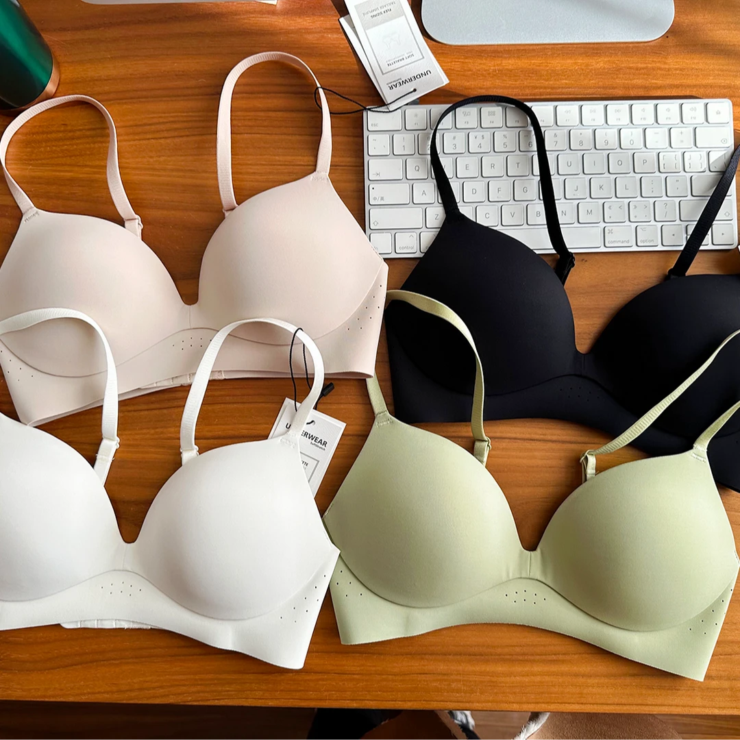 GB-华【浓烈】春季新款爆款无痕裸感透气舒适聚拢背心11219