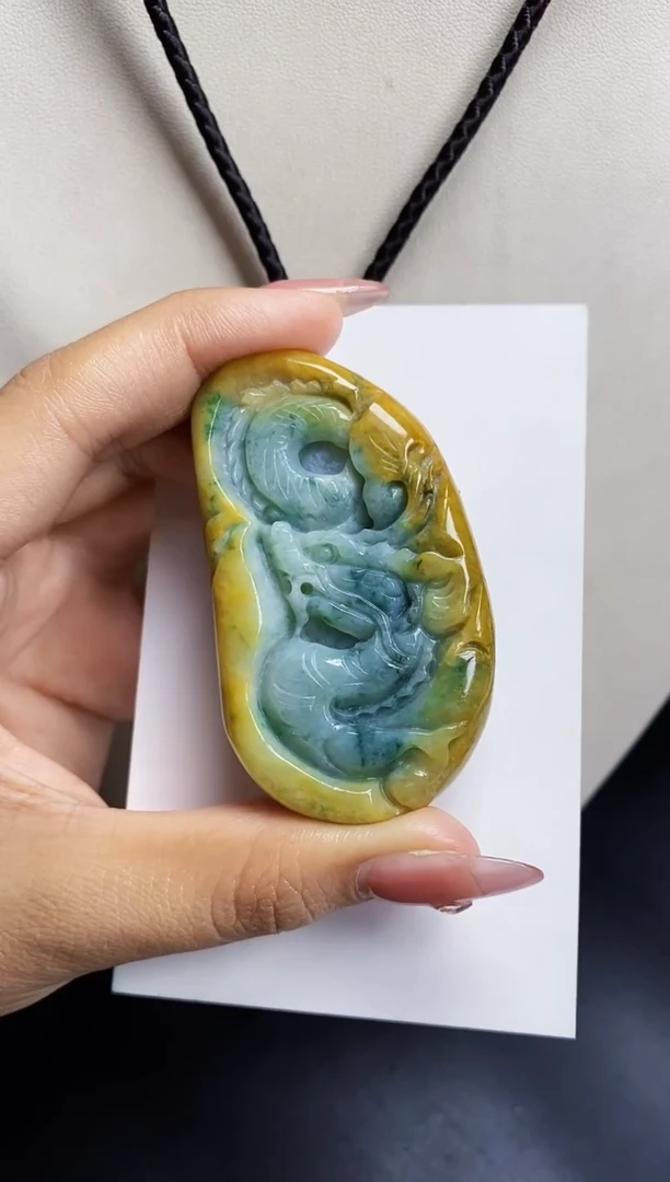 翡翠未镶嵌颈饰翡翠A货